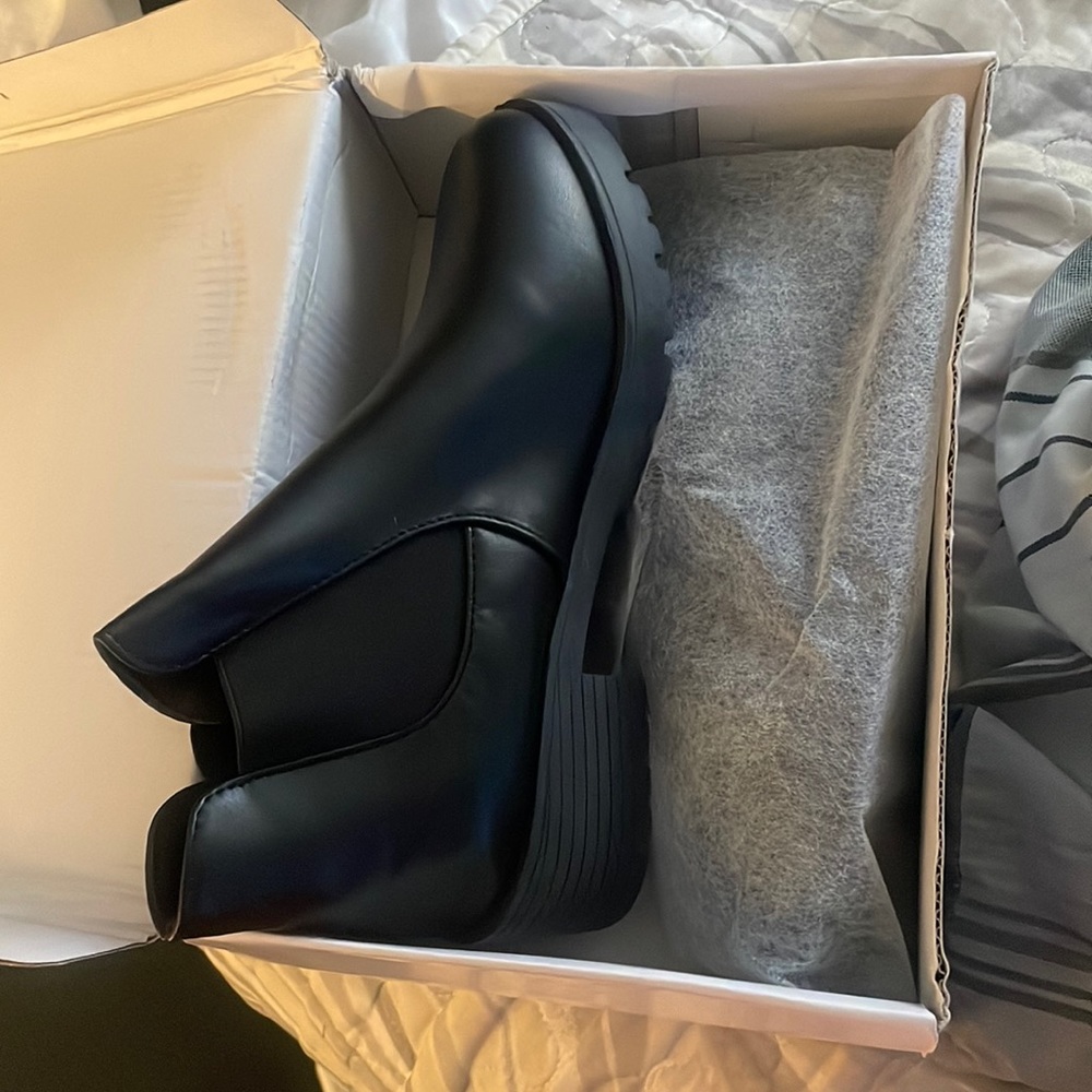 Slip on boots